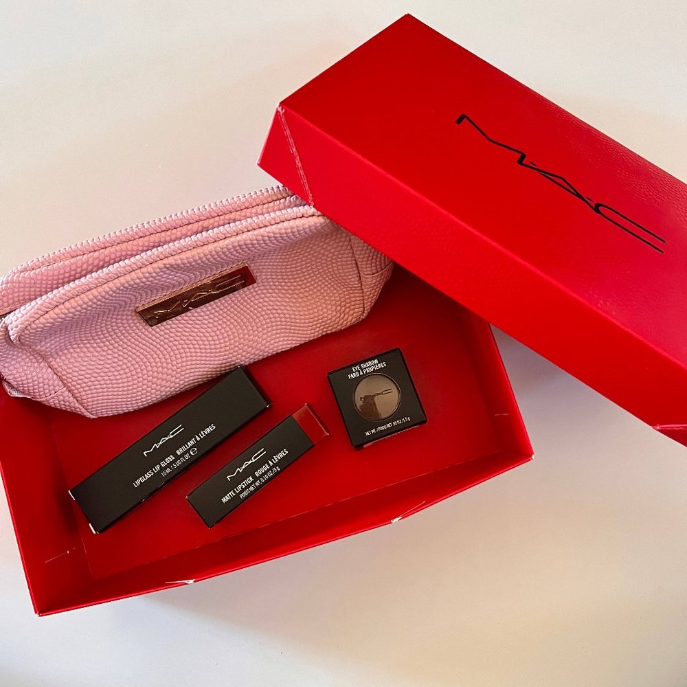 MAC makeup gift set!